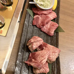 焼肉ダイニング 肉の方程式 - 