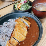 レストラン旬菜 - ロースカツカレー 900円
