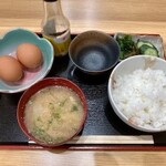 Rurikei Yamazatono Eki - 玉子かけごはん