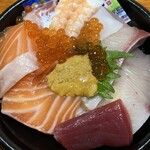 Uomasa - 海鮮丼