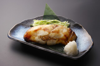 Itamae Sushi Hanare - 肉厚カレイの西京焼き