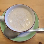 Kafe Enraji - ■日替りランチ(水曜日:クロックムッシュ)
                        ・ポルチーニのスープ
                        ・サラダ(木苺のドレッシング)
                        ・トリュフ香るクロックムッシュ
