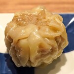 乃木坂 結 - 豚肉と蓮根と玉ねぎの焼売