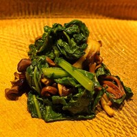 乃木坂 結 - かき菜 ロマネスコ しめじ ブラウンえのき 舞茸の炒めもの