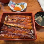 うなぎ亭 友栄 - 肉厚の鰻　ご飯は大盛りに出来ます