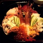 海鮮問屋 村上水産 鮮魚部 - 特上海鮮丼（さらにちょっとアップ）