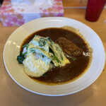 魔女のカレー - チキンカレー（＋チーズ&ほうれん草）@1090円