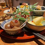 炭焼 おかげさん - おばんざい盛り合わせ