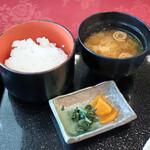 エリエールゴルフクラブ - ご飯、味噌汁、漬物