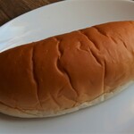フレッシュ製パン - クリームサンド　180円