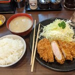 とんかつ 丸山 - 平日ランチ ロースカツ定食/1100円