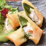 Shrimp and shiso cheese spring rolls