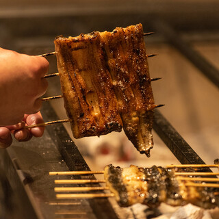 備長炭で丁寧に焼き上げる厳選された鰻