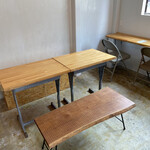 ヤンフー - テーブル席、ひょっとして、学校の机(・・?)
