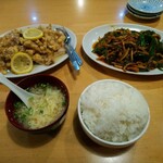 中国家庭料理 大福元 - 檸檬鶏と魚香肉絲、白飯(大)スープ付き