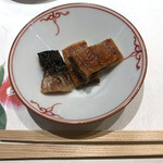 嶋鮨 - うなぎのぬかづけ。パリパリに焼かれていて香ばしい。初めて食べました