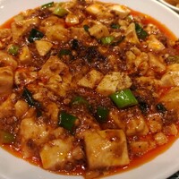 華都飯店 OsakaMetro本町ビル店 - 麻婆豆腐
