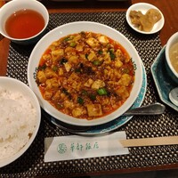華都飯店 OsakaMetro本町ビル店 - 麻婆豆腐ランチ