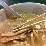 ラーメン二郎 - 割り箸より太いっす！