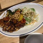 kawara CAFE&DINING - 鳥取産大山鶏と彩り野菜の黒酢和え【2022.1】