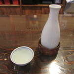 室町 砂場 - 菊正をぬる燗で