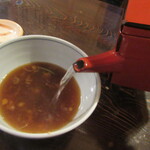 室町 砂場 - 温蕎麦にも蕎麦湯が付く