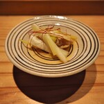 とり茶太郎 - 胸すじと黄ニラの三杯酢