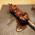 とり茶太郎 - 鴨 内もも（真ん中以外：合鴨、真ん中：バルバリー）