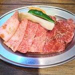 贅沢焼肉三昧 和牛ひとり - 赤身三種盛り