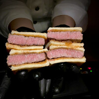 焼肉 牛印 新宿店 - シャトーブリアン・サンド