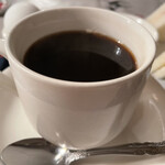 ヒロミ - ブレンドコーヒー350円を注文すると。