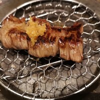 北新地 神威 - 焼けたハラミ