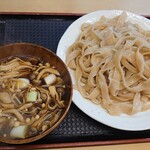 Teuchi Udon Hirata - きのこ汁うどん(中)　750+100円