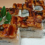 Grilled conger eel pressed Sushi (8 slices) (takeaway available)