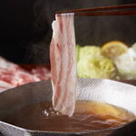 [One pot per person] Kagoshima Kurobuta pork soup shabu kaiseki total 6 dishes