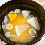発酵レストラン ジョイハウス別館 - 季節の野菜のお味噌汁。