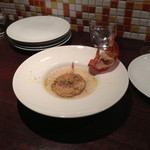 チッチャ - 前菜・玉ねぎのスープ　フォアグラ添