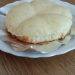 観音屋 元町本店 - チーズケーキ（350円）