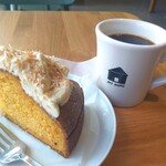 My Home Coffee, Bakes, Beer - ■にんじんケーキ■ブレンドコーヒー