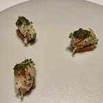 カンテサンス - アーモンドパウダーのサブレ 毛蟹 蟹味噌出汁