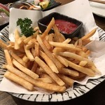 天びん棒 - ポテトフライ（400円）