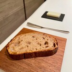 カンテサンス - メゾンカイザーのパン・バター