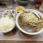 珍々亭 - 週代わりラーメン￥710