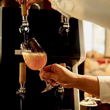 AHAHA CONSTRUCTION CAFE&BAR（アハハ コンストラクション カフェアンドバー） - 連坊（カフェ）の写真