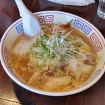 餃子と麺 いせのじょう - 辛口白菜ラーメン810円