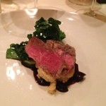 トラットリア・アルベロ - 熊本赤牛のサーロイン イタリアンポルチーニ茸と赤ワインのソース