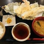 田舎レストランじんべえ - 天ぷら定食¥1628-