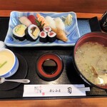 寿し・和食 司 - 寿司ランチ（寿司、茶碗蒸し、貝汁）￥1,100