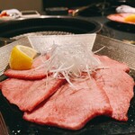 焼肉 神宮 - 