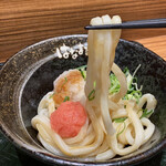 はなまるうどん - 弾力ある麺、太さまちまち